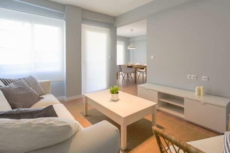 Apartamento Apartamento moderno en pleno centro de Castellón. Castellón de la Plana Exterior foto